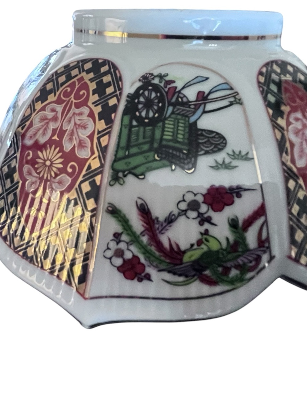 Imari porcelain bowl by Heritage Mint made in Japan - Picture 6 of 8